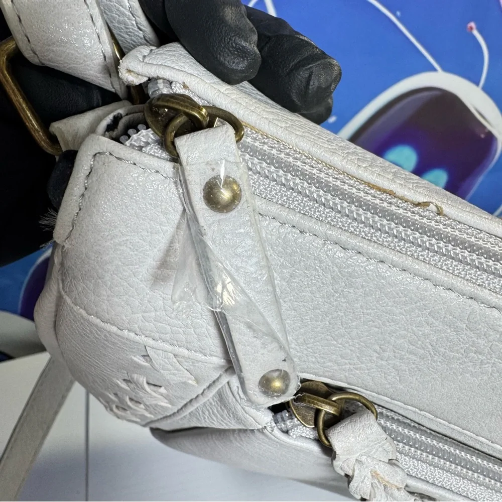 B.O.C.Light GrayCrossbody Bag Faux Leather Purse Small Zip Pocket Boho Stitching